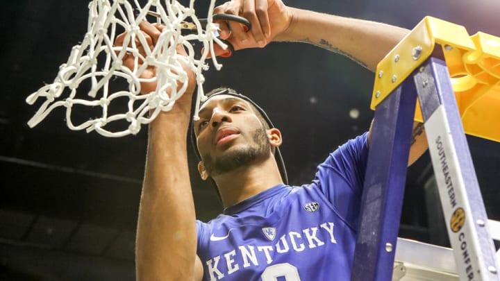 Kentucky’s Marcus Lee withdraws from NBA draft, will transfer