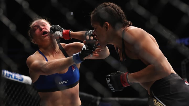Ronda Rousey fades again as Amanda Nunes reigns supreme at UFC 207 Ronda Rousey fades again as Amanda Nunes reigns supreme at UFC 207
