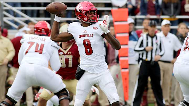 Heisman Watch: Lamar Jackson moves closer to clinching award in Week 10