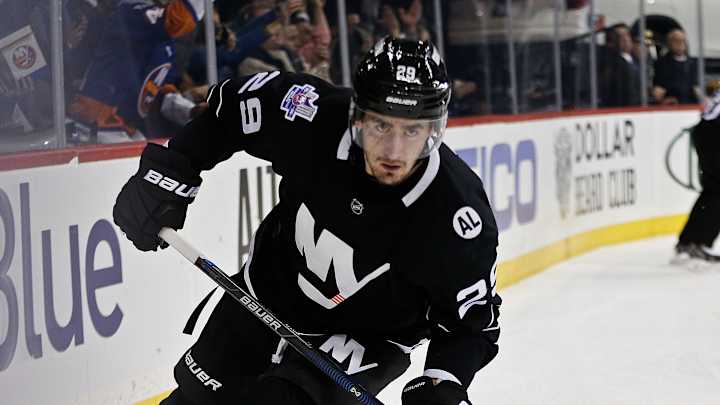 Nelson's hat trick leads Isles to 5-2 win over Blue Jackets