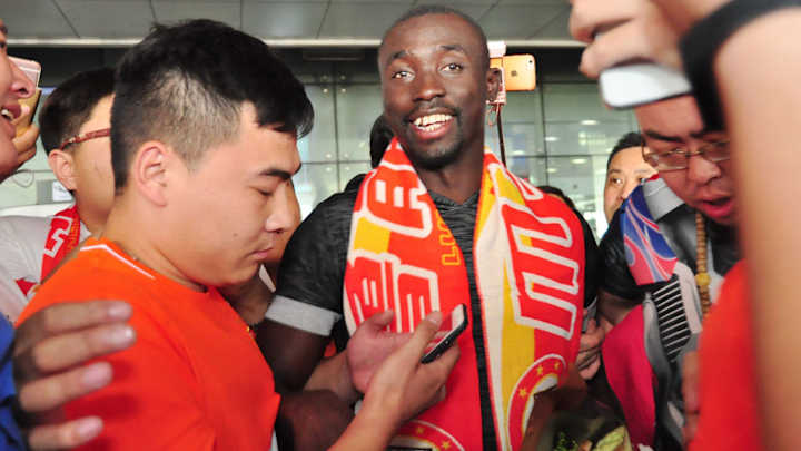 Watch: Papiss Cisse scores bizarre goal in China