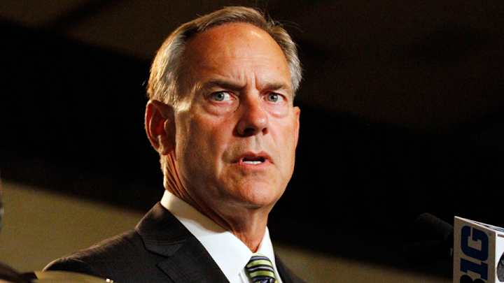 Michigan State coach Mark Dantonio remembers former punter Mike Sadler Michigan State coach Mark Dantonio remembers former punter Mike Sadler