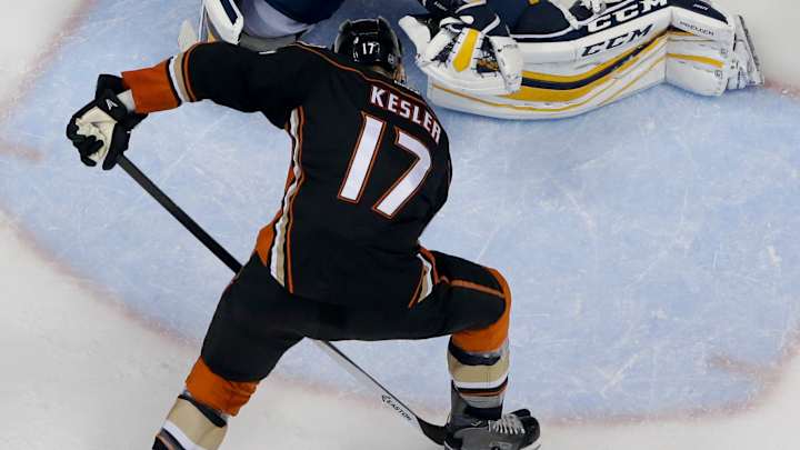 Bergeron, Kesler, Kopitar are Selke Trophy finalists