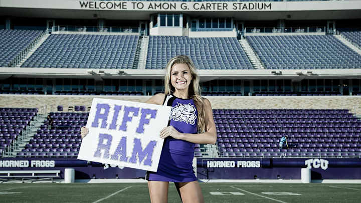 Cheerleader of the Week: Nicolette