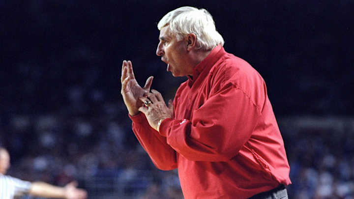 Ex-Indiana basketball player alleges abuse by Bob Knight in book