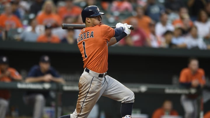 Astros shortstop Carlos Correa to undergo tests on injured shoulder