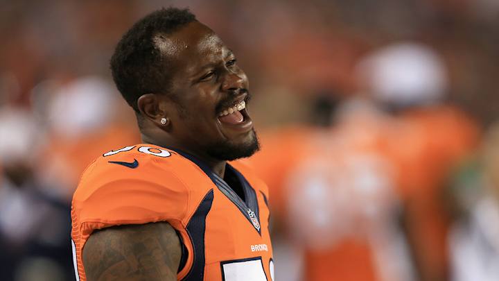 Von Miller signs six-year, $114 million extension with Broncos Von Miller signs six-year, $114 million extension with Broncos