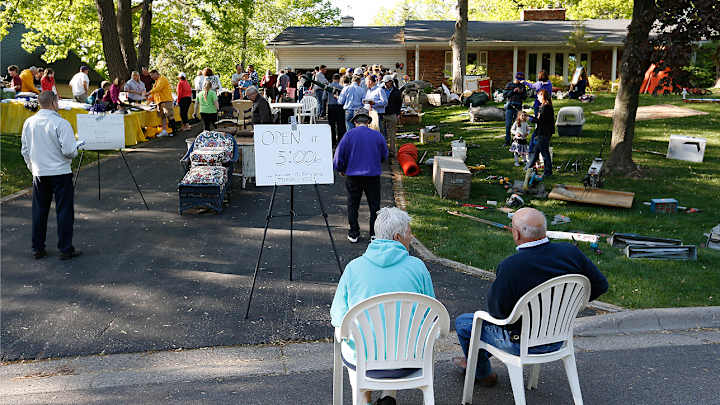 Bud Grant’s Annual Yard Sale: ‘We Got Fishing Lures!’