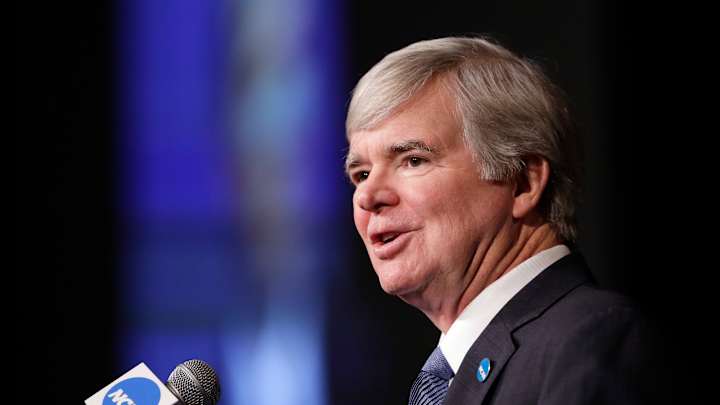 NCAA autonomy group approves new concussion protections