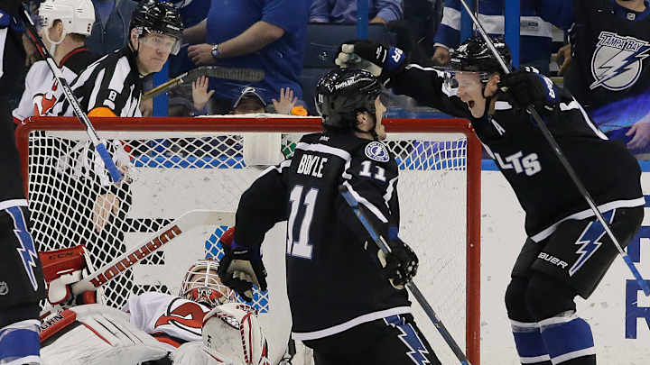 Lightning beat Devils 3-1, but lose Stamkos to blood clot