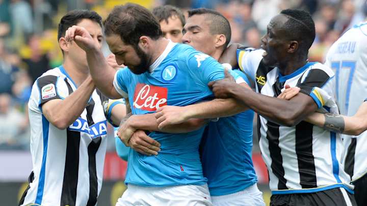 Napoli's Gonzalo Higuain suspended four matches