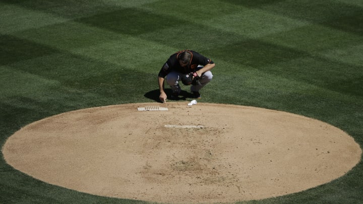 LEADING OFF: Brewers' Liriano hit in face, hospitalized LEADING OFF: Brewers' Liriano hit in face, hospitalized