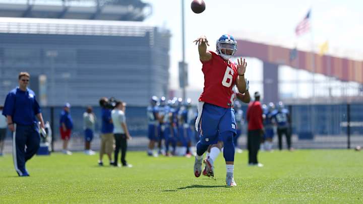 B.J. Daniels looking to crack Giants roster at quarterback