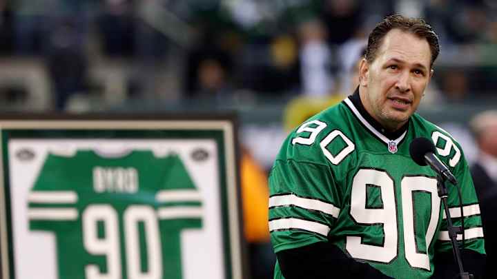 Jets select late Dennis Byrd for award named in his honor