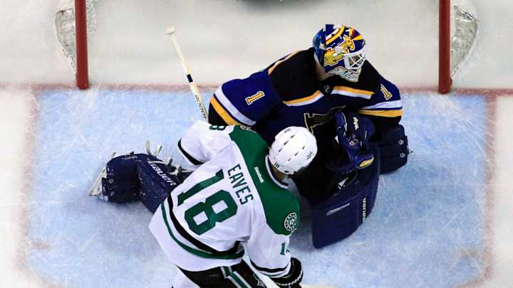 Blues go with goalie Brian Elliott as starter for Game 7