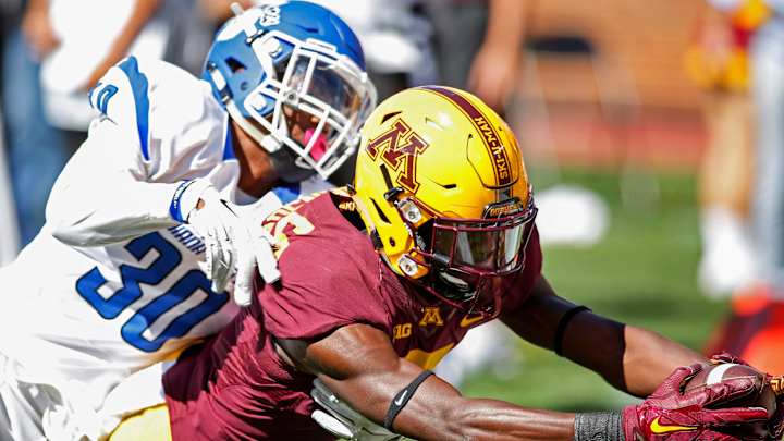Leidner throws 4 touchdowns as Gophers rout Indiana State