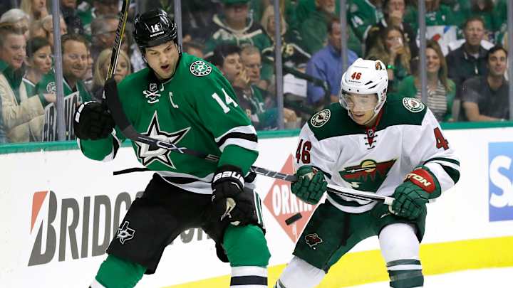 Stars open playoffs with 4-0 win over Wild