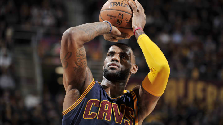 Watch: LeBron James pokes fun at media scrutiny in Vine