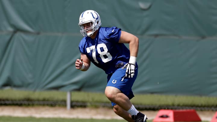 Colts keeping quiet about details for new-look offense