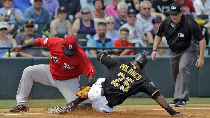 Sandoval benched by Red Sox, who give Shaw third-base job