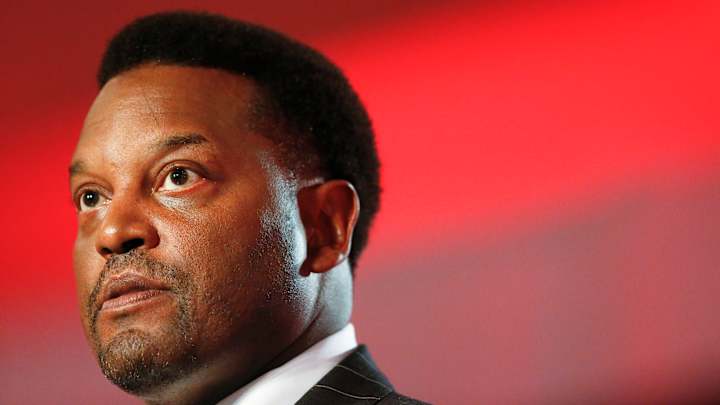 Texas A&M suspends 2 assistants for jokes at women's clinic