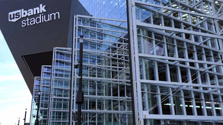 Vikings give US Bank Stadium a test drive, ahead of opener