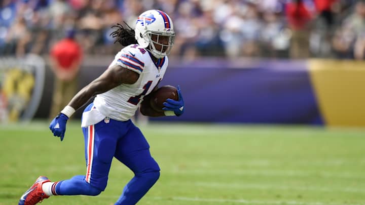 Bills receiver Watkins, tackle Glenn both limping Bills receiver Watkins, tackle Glenn both limping