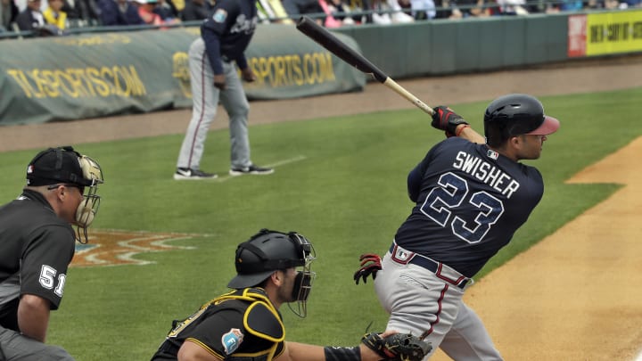 Olivera extends hit streak, Braves beat Liriano, Pirates