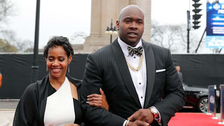 Laremy Tunsil drafted by Dolphins, Twitter reacts to selection Laremy Tunsil drafted by Dolphins, Twitter reacts to selection