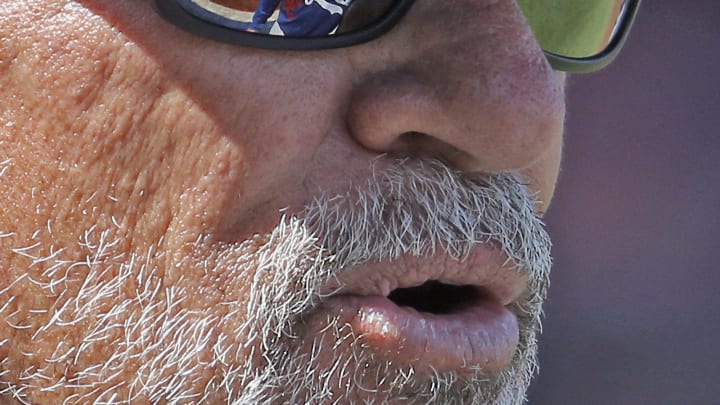 Kershaw gives up 1 run as Dodgers beat Cubs 7-3