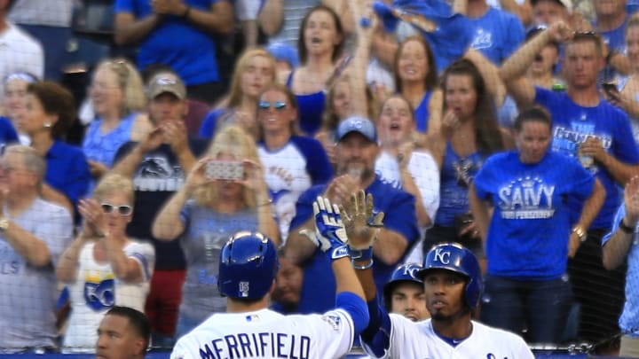 Perez homers in eighth to send KC to 3-2 win over Indians