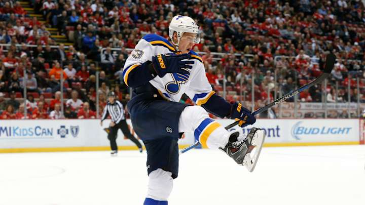 Elliott, Jaskin lead Blues to 2-1 win over Red Wings