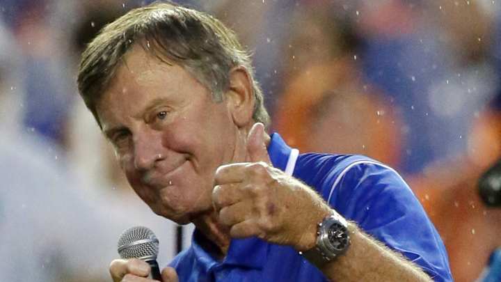 Steve Spurrier throws Bolt's 'To The World' pose after honor