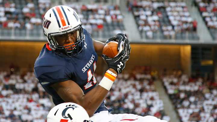 Cincinnati scores 22 points in 2nd half, tops UT Martin 28-7 Cincinnati scores 22 points in 2nd half, tops UT Martin 28-7