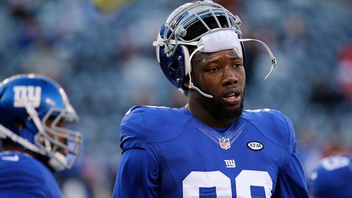 Giants' Pierre-Paul sues ESPN, Schefter for posting records