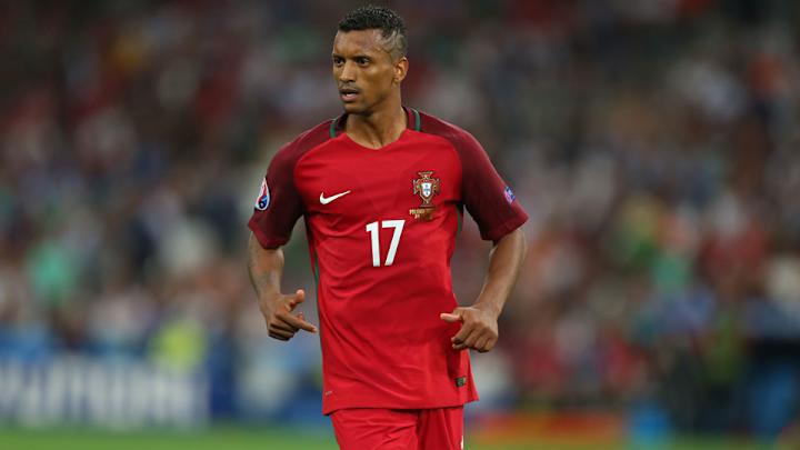 Valencia signs Portugal's Nani from Fenerbahce