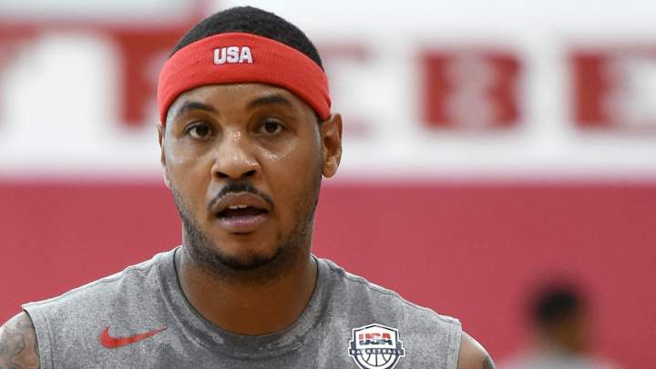 Carmelo Anthony is not happy about this Team USA sing-along