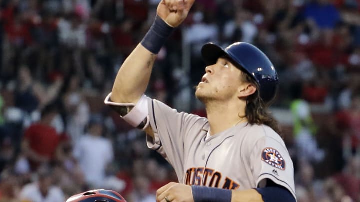 Fister leads way for Astros with arm, bat