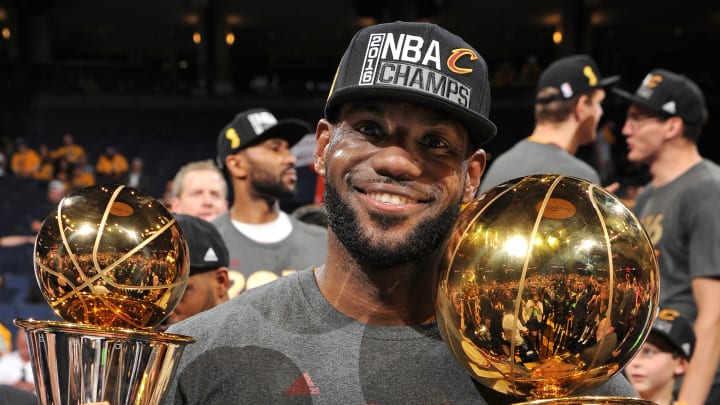 LeBron's hometown Akron celebrates his NBA title with Cavs