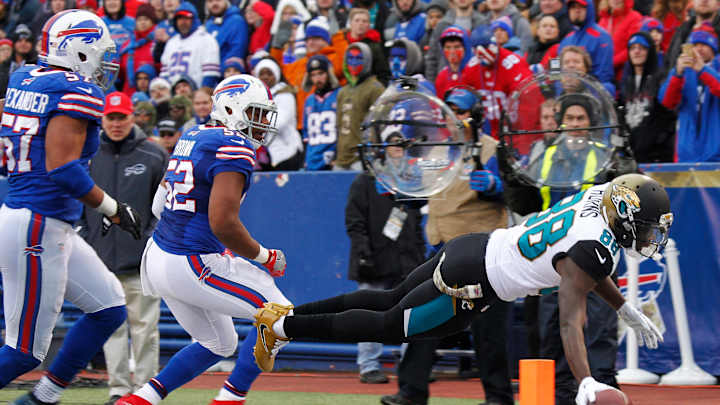 Jaguars place Colvin, Reed on IR, rule out Hurns vs. Titans