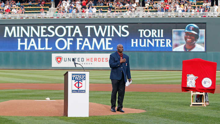 Mauer scores on error in 11th to lift Twins over Indians 5-4