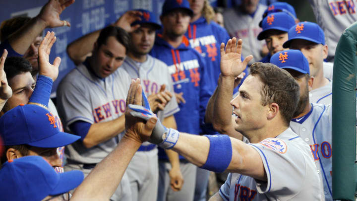 Wright hits 2 HRs, Syndergaard pitches Mets past Phils 5-2