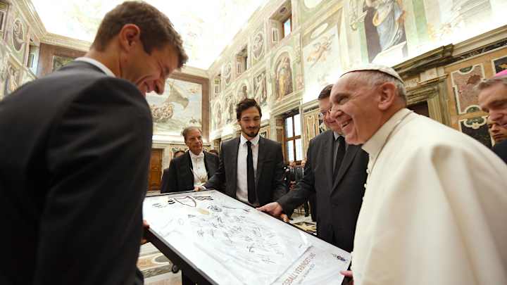Germany presents Pope Francis with a jersey peace offering