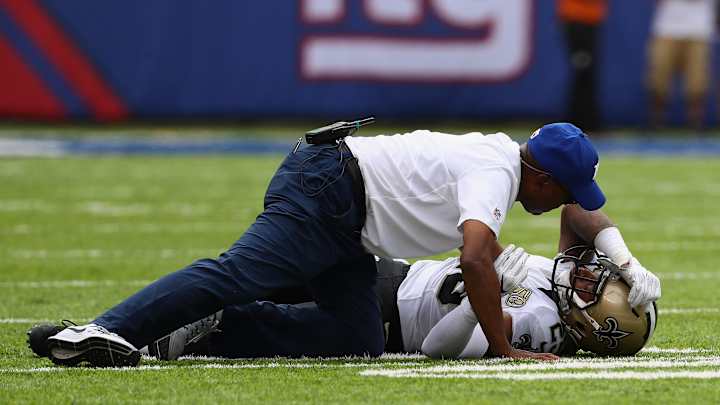 Saints CB P.J. Williams takes two knees to head, carted off with concussion