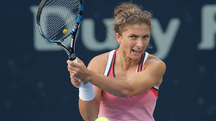 Errani, Garcia advance to Dubai semifinals