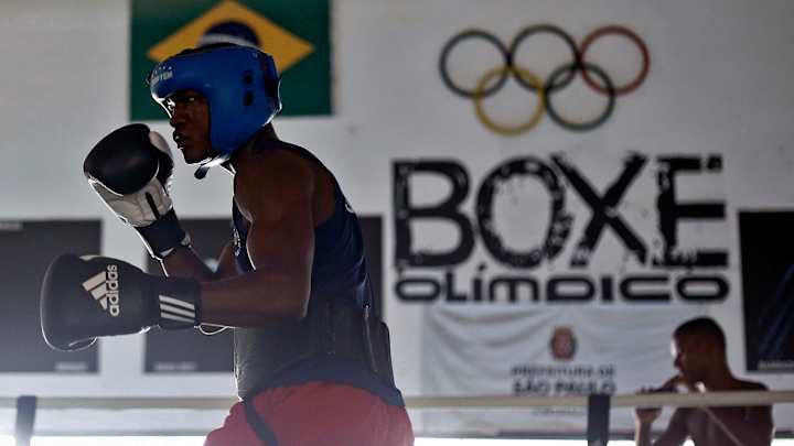 Boxing officials hopeful professional boxers will compete in Rio Olympics Boxing officials hopeful professional boxers will compete in Rio Olympics