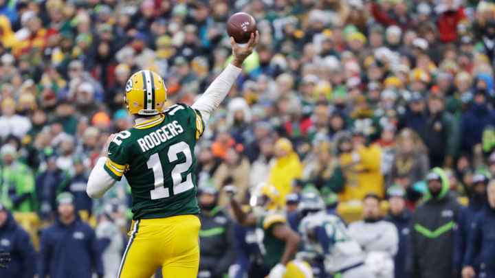 Pass rush suddenly disappears again for Seahawks