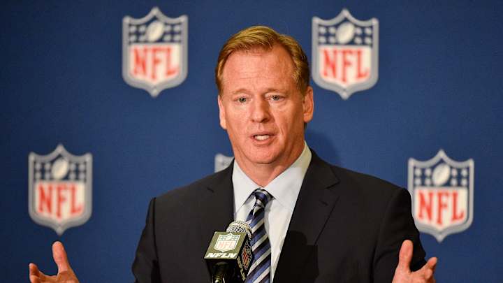 ON FOOTBALL: Will Vegas and Raiders be a match?