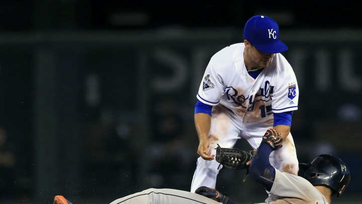Morales drives in 5, Royals crush Tigers 16-5