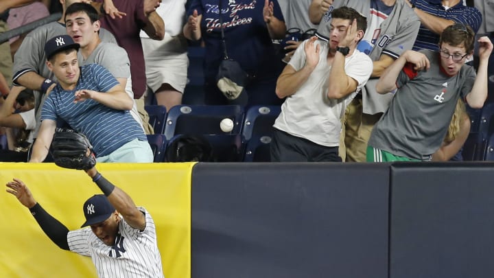 HRs by McCann, Gregorius in 9th rally Yanks past Rangers 9-7